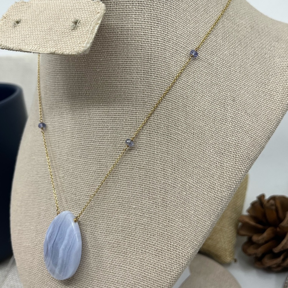 Vintage IBB 14K Gold Blue Lace Agate Pendant Necklace with Amethyst Accents 16" - Picture 13 of 17